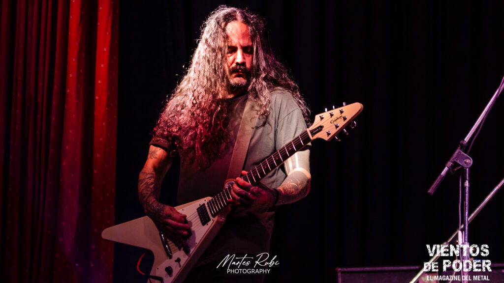 Medium se presentó junto Darkane en Argentina