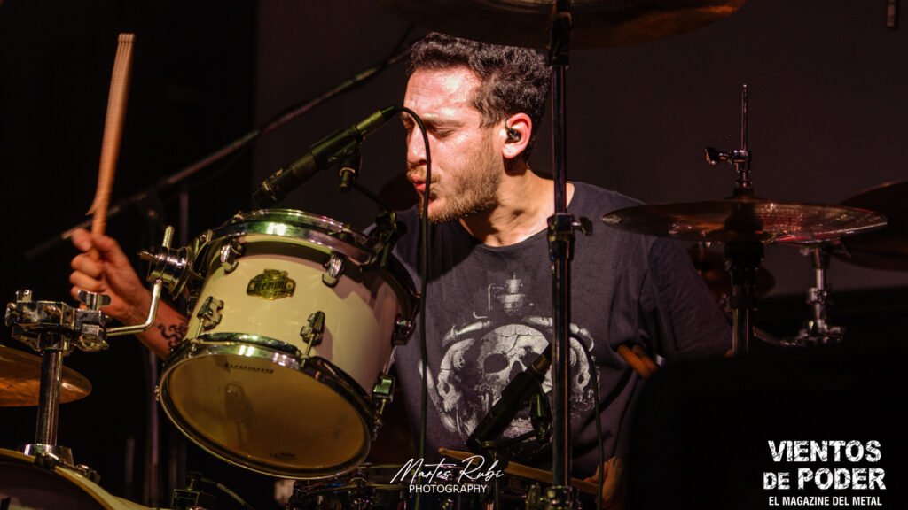 Against se presentó junto Darkane en Argentina