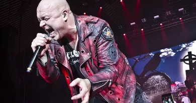 Michael Kiske Cantando